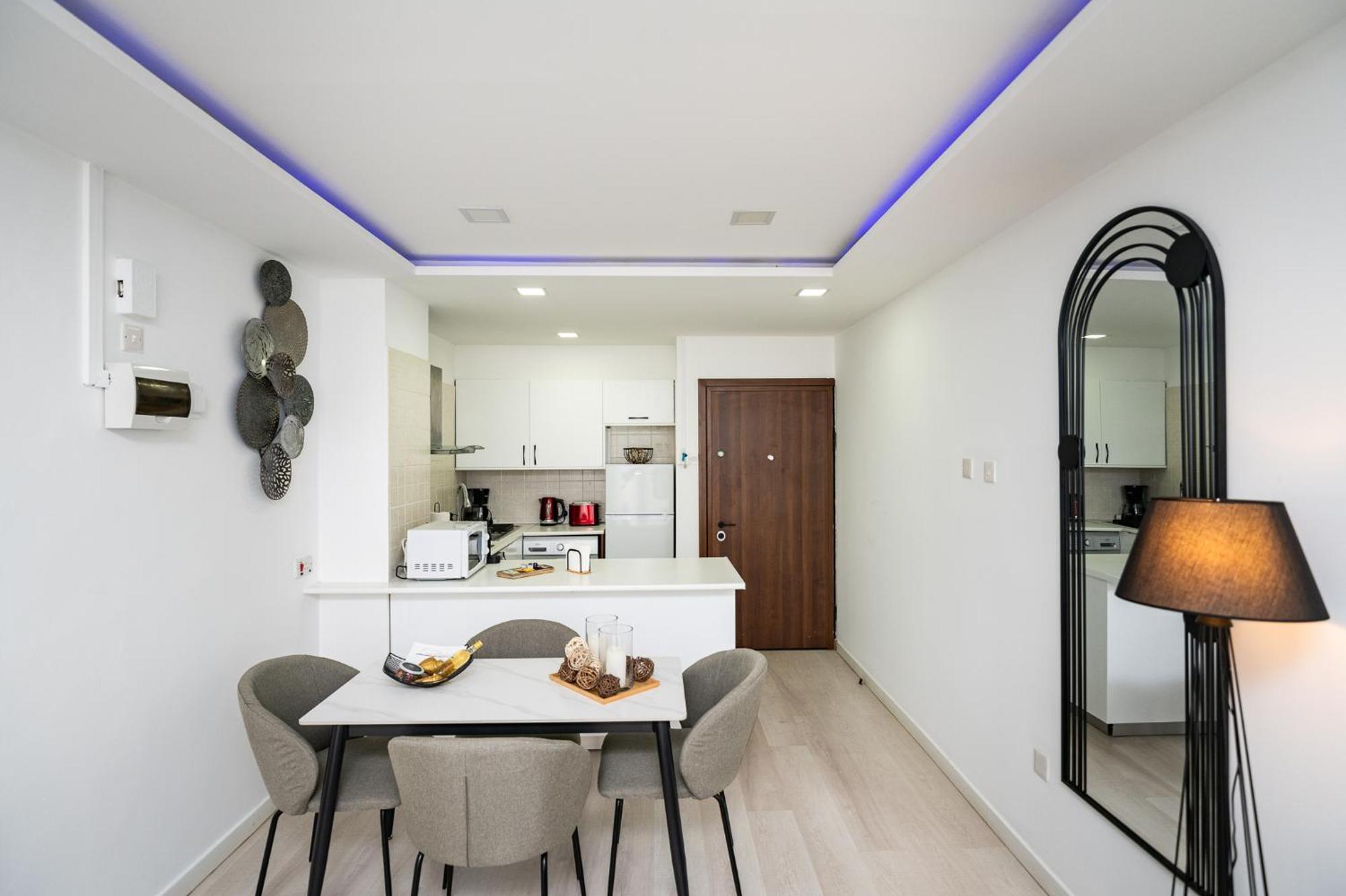 Lazuli Beach & Pool Apartment 501 Larnaca Luaran gambar