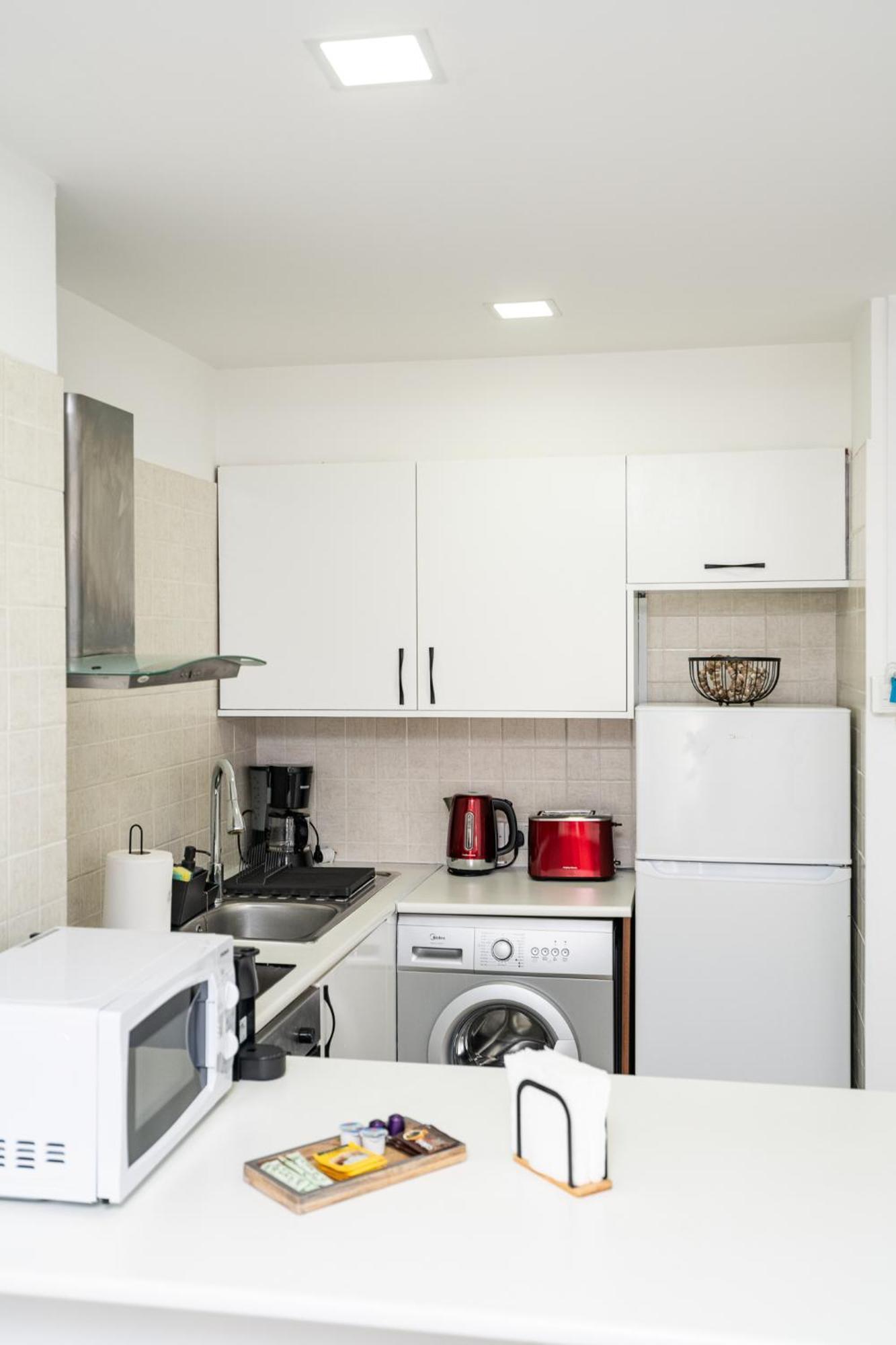 Lazuli Beach & Pool Apartment 501 Larnaca Luaran gambar