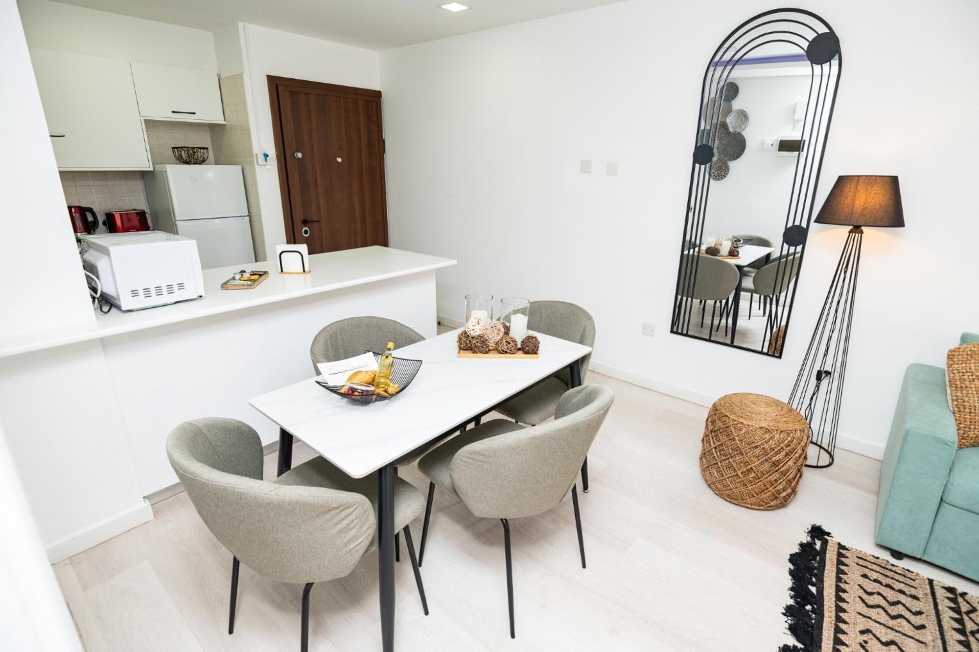 Lazuli Beach & Pool Apartment 501 Larnaca Luaran gambar