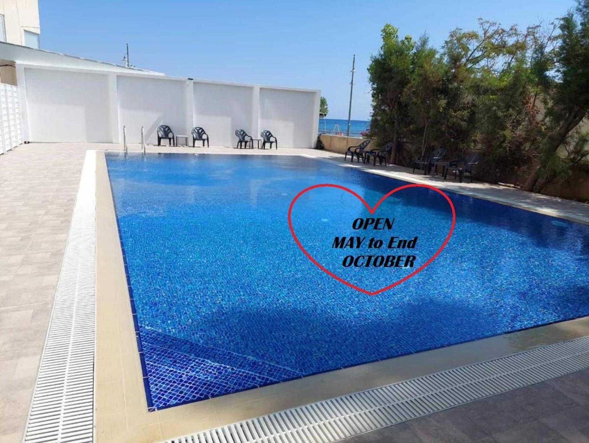 Lazuli Beach & Pool Apartment 501 Larnaca Luaran gambar